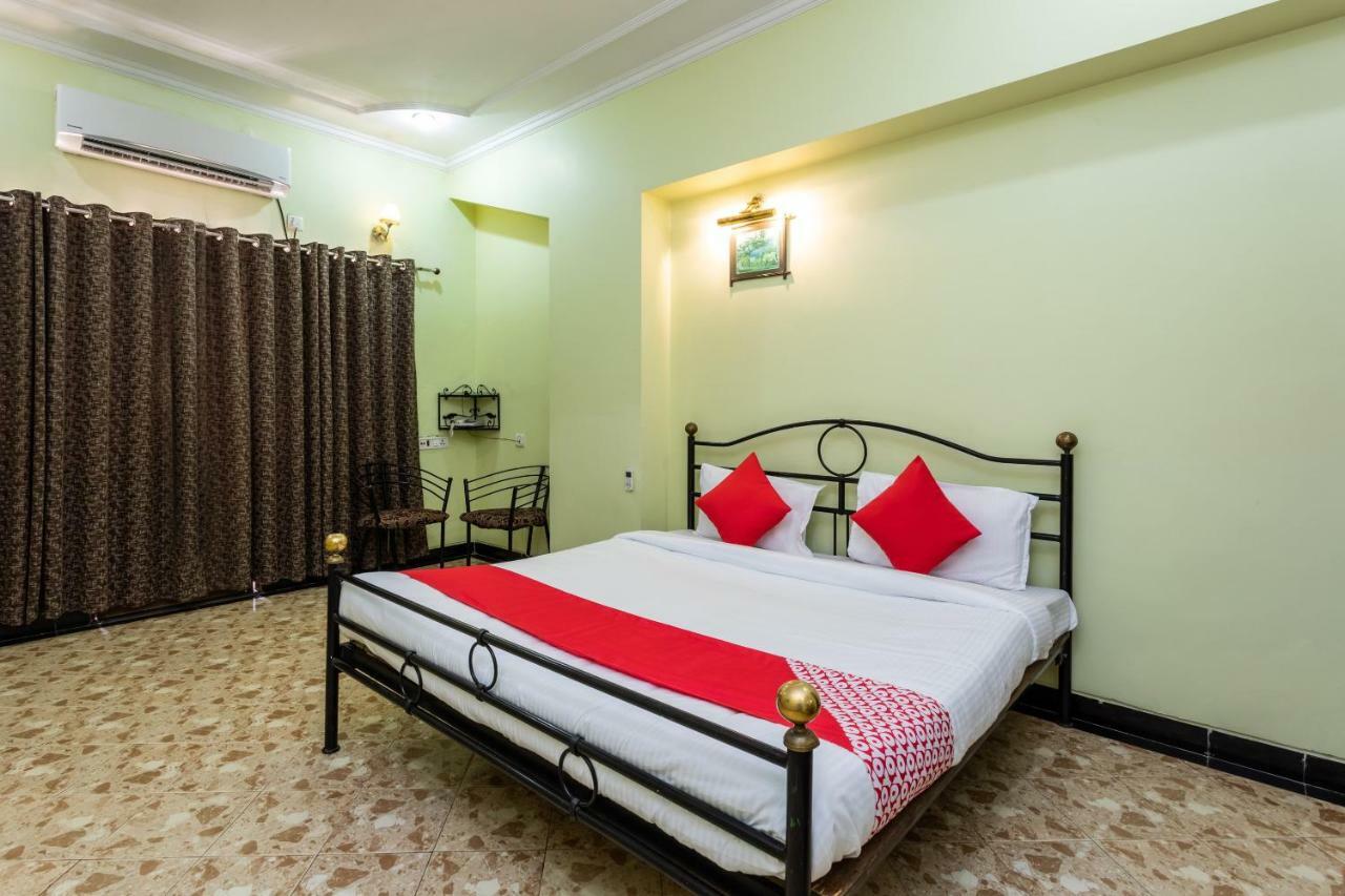 Oyo 38142 Girdhar Mahal Otel Indore Dış mekan fotoğraf
