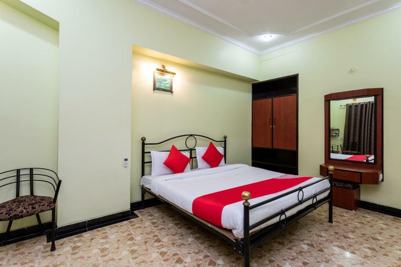 Oyo 38142 Girdhar Mahal Otel Indore Dış mekan fotoğraf