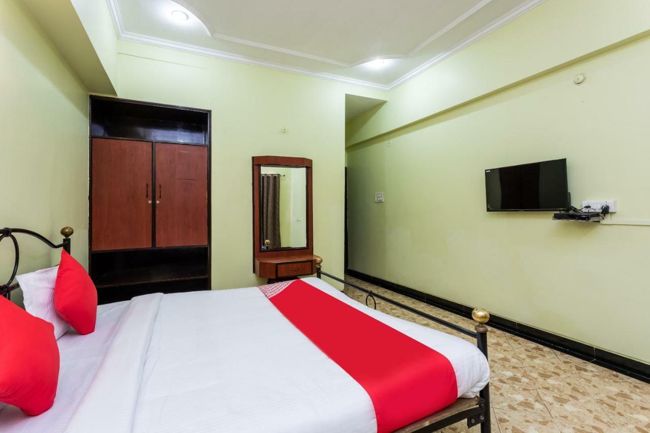 Oyo 38142 Girdhar Mahal Otel Indore Dış mekan fotoğraf